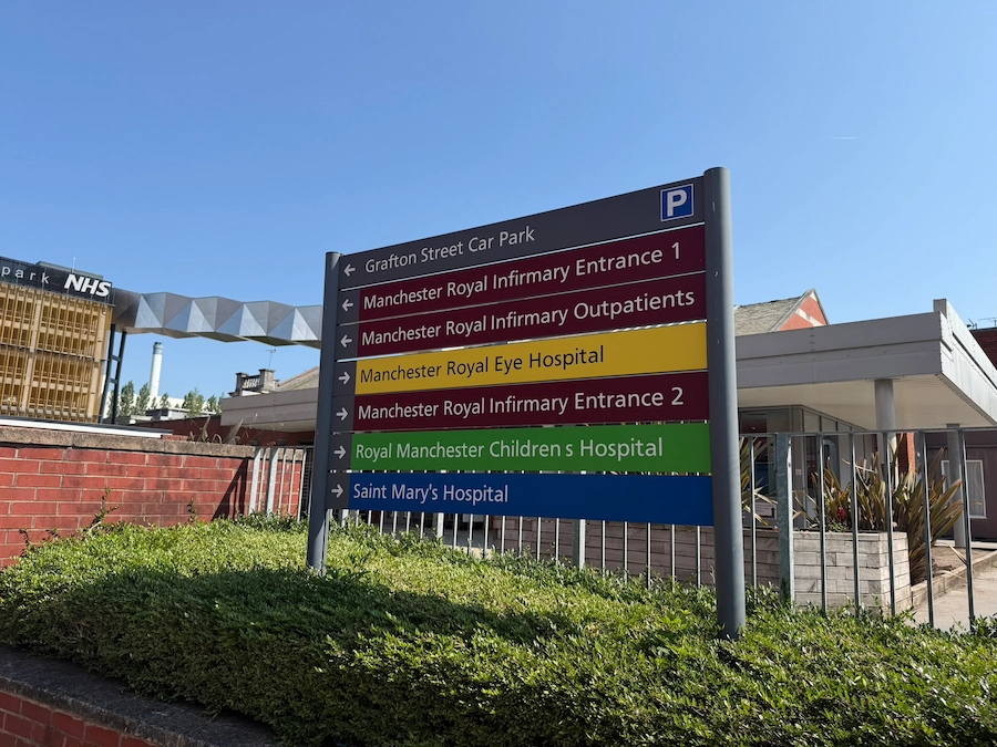 pioneer-street-signs